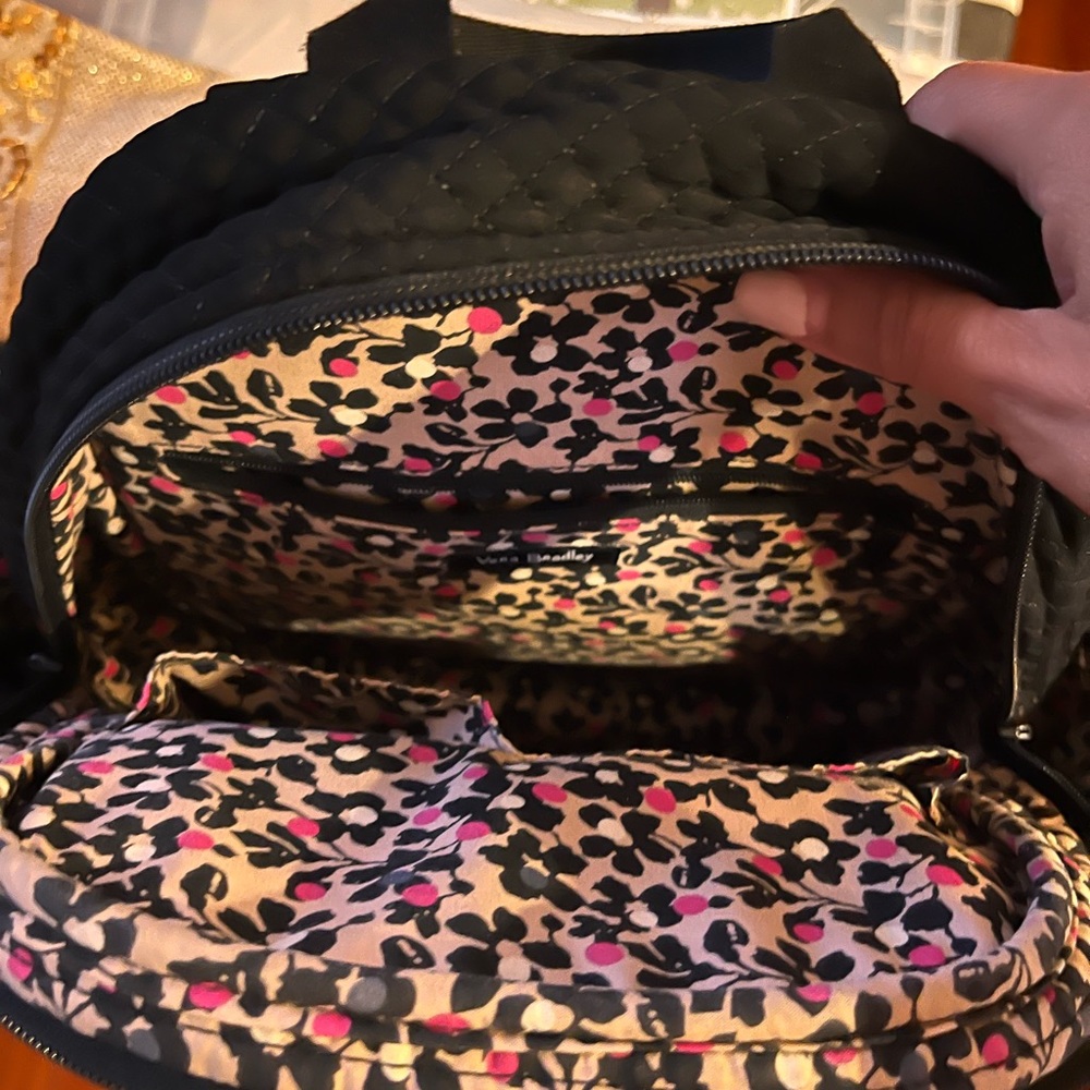 Vera Bradley backpack and wallet like new - Picture 3 of 8